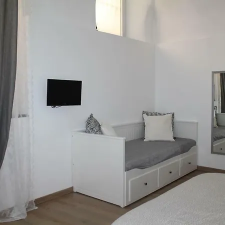 Il Cardellino, Casa Vacanze شقة ألبينغا